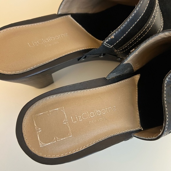 Liz Claiborne Black Suede Clogs - Picture 7 of 16